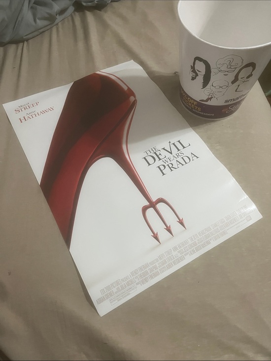 Devil Wears Prada Accessories - Devil Wears Prada Movie Poster 2006 1st First & Bonus 2nd container Anne Meryl